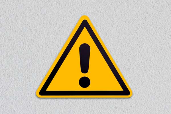 Trükitud plastist hoiatusmärk elektriline kolmnurk